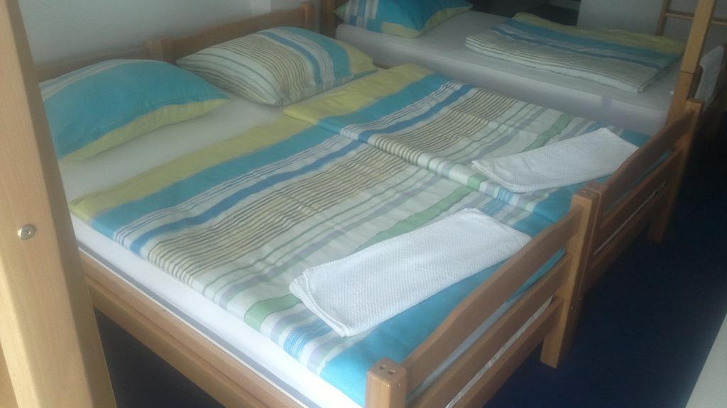 Hostel Havana Banja Luka Rum bild